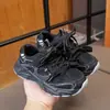 Zapatos para niñas 2026 nuevos modelos de primavera y otoño, zapatos para niños, zapatillas, zapatos tipo papá de primavera y verano para niños, zapatos de malla para bebés, zapatos para niños grandes