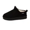 Botas de Nieve Cálidas de Invierno para Mujer 2026 Estilo Nuevo Comercio Exterior Gamuza Más Terciopelo Fondo Plano Engrosadas Zapatos de Algodón En Stock Venta al por Mayor 43