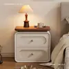 Mesita de Noche Usada para Dormitorio del Hogar 2026 Crema Lujo Ligero Madera Maciza de Alta Calidad Pequeño Gabinete de Almacenamiento de Mesita de Noche Sala de Estar
