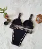 Bikini sexy de ganchillo de dos piezas europeo y americano, combinación de colores, traje de baño de playa de ganchillo de neopreno, traje de baño extranjero para mujer