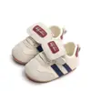 Zapatos de bebé Primavera y Otoño Nuevas zapatillas Vintage Forrest Gump Zapatos Bebé Hombre y Mujer Zapatos Casuales para Niños Pequeños Zapatos Antideslizantes con Suela de Goma