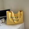 Bolsa de Lona de Grande Capacidade para o Verão Bolsa Tote Fofa Bordada com Letras de Pudim Nova Bolsa Tote de Grande Capacidade para Mulheres