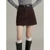 Pixel Brisa NocturnaGeming Falda Corta Retro de Pana Ajustada al Cuerpo para Mujer, Nueva Falda de Línea A Otoñal N510C