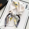 Lenço Floral Estilo Francês, Novo Lenço Azul Semelhante à Seda, Lenço Quadrado Pequeno de 70cm, Lenço de Pescoço para Primavera e Outono, Laço de Cabelo, Lenço Decorativo para Cabeça para Mulheres