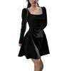 Vestido Plissado com Decote Quadrado para Mulheres, Novo Estilo Outono e Inverno, Cintura Alta, Estilo Socialite, Emagrecedor, Elegante Camada Base Saia Evasê