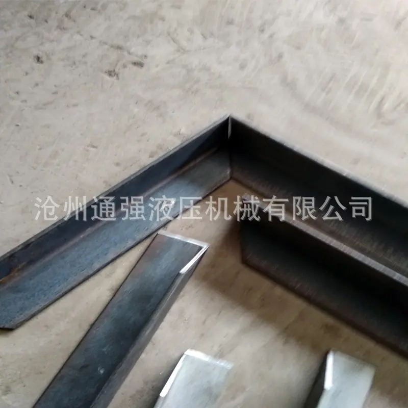 角铁切角机23