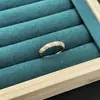 Anel de flor de borboleta com esmalte leve e luxuoso, design de nicho feminino, moderno, versátil, de alta qualidade, ajustável, para dieta