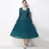 Foto Real de la Nueva Falda Midi Plisada de Encaje Patchwork de Cuello Cuadrado Ajustada de Lujo Ligero Inspirada en Chanel y de Estilo Francés
