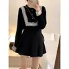 Blusa de punto para mujer, capa interior de encaje retro francés con cuello blanco semialto, para otoño e invierno, top elegante ajustado estilo palacio