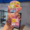 Kusano Shin-chan Creativo Descompresión Cuatro Cuadrículas Botón Aoi Adai Saemon Llavero Colgante Encanto para Bolso