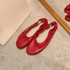 Versión de piel de cordero del mismo estilo que los zapatos de ballet uva para mujer, con lazo, parte superior suave, suela suave, zapatos tipo rollo de huevo, zapatos planos bajos retro de un solo color