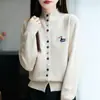 Cruce de fronteras 26 Otoño Nuevo para Mujer Cuello Alto Colorido Botones Bordado de Dachshund Manga Larga Tejido Cárdigan Suéter Abrigo