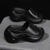 Pantuflas de suela gruesa para mujer para usar en exteriores, nuevo estilo de verano 2024, sandalias de cuña con diseño de tiras cruzadas, slip-ons que aumentan la altura para mujeres bajitas, verano