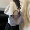 Bolso de mano sencillo estilo japonés para estudiantes universitarias, adecuado para ir a clase, un bolso cruzado ligero y versátil, también se puede llevar como bolso de mano o bolso de hombro