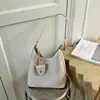 Bolso tejido vintage de alta gama transfronterizo para mujer, nuevo bolso de hombro de moda 2026 para ir al trabajo, bolso tipo cubo de mano de gran capacidad