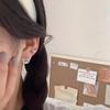 Aretes de perlas con temperamento coreano francés de aguja de plata 925, aretes de alta gama, aretes de flor de amor que combinan con todo para mujer al por mayor