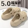 Zapatos con Agujeros para Hombre Antiolor Antideslizantes 2026 Nuevos de Neumático Verano Tipo Zueco Zapatillas de Punta Cerrada Zapatos de Frijol para Hombre Uso en Exteriores