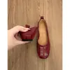Zapatos retro cuadrados de punta poco profundos elegantes para mujer Chuyuji, nuevos para otoño, de suela blanda, para ir al trabajo, Mary Janes, zapatos de abuela