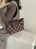 Bolso de axila de lunares de moda, nueva colección principios de otoño 2026, bolso tote casual y versátil, bolso de mano y bolso de hombro elegante y moderno