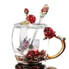 Vaso de cristal decorado con esmalte de rosa estilo europeo, una pieza creativa y decorativa para uso doméstico, perfecto como regalo del Día de San Valentín, una copa para servir bebidas o un vaso de agua