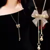 Cadena Larga para Suéter, Collar de Lujo Ligero y de Alta Gama para Mujer, Accesorio de Borla Moderno y Versátil, Colgante Simple de Perla que No se Desvanece