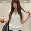 Camiseta de manga corta con lunares y retazos en V para mujer talla grande, nuevo diseño de verano estilo coreano, top tipo dos piezas falso, ropa para mujer talla grande