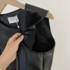 ¡Marca de sum* Thirteen Rows de Guangzhou! Productos de alta calidad. Chaleco de bolsillo corto de cuero estilo retro americano otoño/invierno 2026