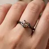Anillo Pdd Transfronterizo Zircón para Mujer Japonés y Coreano Oro Negro Corazón Negro en Forma de Corazón Accesorios de Amazon Joyería Creativa