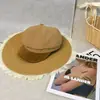 Novo chapéu octogonal de lã para outono e inverno para mulheres, chapéu de artista popular, boné bico de pato, estilo de nicho moderno, versátil e que afina o rosto