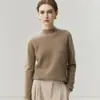 Suéter de Cashmere Feminino Baicaierong Outono/Inverno 2026 com Barra Rebatida e Gola Semi-Alta, Tricô de Lã com Design Versátil