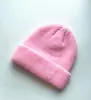 Nuevo sombrero de lana de otoño e invierno para hombre, sombrero de propietario moderno, sombrero yuppie de moda, sombrero de punto de color liso tipo piel de melón para mujer