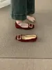 Primeiro Encontro Temporada Versão Coreana Estilo Versátil e Gentil Sapatos de Festa com Fivela Quadrada de Metal, Bico Quadrado Baixo, Sapatos de Camurça Solos para Mulheres com Elevação Interna de Altura