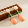 Brincos Pendentes de Resina em Forma de Gota d'Água com Agulha de Prata Incrustada com Diamantes, Estilo Retrô Elegante, Brincos Modernos e Exquisitos, Brincos de Nicho de Alta Qualidade para Mulheres