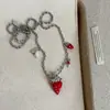 Collar Colgante de Fresa con Perla y Esmalte Rojo Retro de Lujo Ligero para Mujer, Cadena Versátil Elegante y de Moda para Suéter
