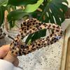 Nuevo Percha Estampado Leopardo Pinza para el Cabello Siete Dientes Semi-redonda Pinza Elegante Adorno de Cabeza Simple Pinza de Tiburón para el Cabello de Mujer