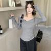 Suéter de Punto Hombro con Lazo Dulce Picante Estilo Hong Kong para Mujer Diseño de Invierno Sentido Único Nicho Chic Top de Puro Deseo para Viajar