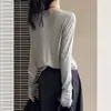 Camiseta de Manga Longa para Mulheres 2025 Nova Popular Outono Gola Redonda Camada Base com Look de Emagrecimento de Alta Qualidade Top