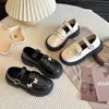 Nuevos Zapatos Mary Jane de Cuero para Niña Otoño 2026 con Hebilla de Corazón de Pedrería, Zapatos de Princesa de Suela Gruesa para Niños
