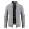 2024 nuevo cárdigan suéter de terciopelo para hombre talla grande comercio exterior cuello alto chaqueta abrigo de moda suéter para hombre