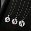 Nuevo Collar de Letra Transfronterizo, Exquisita y Versátil Cadena para Clavícula con Flor, Estilo de Lujo Ligero Personalizado, Colgante Versátil para Mujeres al por Mayor