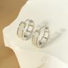 Pendientes de Niche de Plata de Ley 925 con Madreperla y Diseño Único, Pendientes de Botón Estilo Ins para Mujer, Lujo Ligero de Alta Gama, Pendientes Simples de Otoño e Invierno al por Mayor