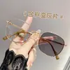 Gafas Redondas Fotocromáticas para Miopía, Elegante Marco Metálico Ojo de Gato Artículo de Moda, Populares Gafas para Miopía Color Oro Rosa con Filtro de Luz Azul