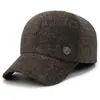 Chapéu masculino de inverno para atividades ao ar livre, com forro de fleece e espessado, com proteção para as orelhas, estilo boné de bico de pato, adequado para homens de meia-idade e idosos, proporcionando calor e proteção contra o frio