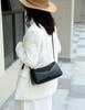 Bolsa Feminina de Couro de Vaca Camada Superior Curtimento Vegetal Ombro Transversal Bolsa Grande Portátil Bolsa Feminina Versátil Moderna Grande Capacidade