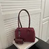 Bolsas de Alta Apariencia para Mujer 2025 Otoño Nuevo Bolso de Hombro para el Trabajo Moda Simple Diseño de Nicho Bolso de Mano
