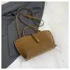 Bolsa de mão grande de couro fosco para mulheres, nova bolsa tote vintage para o dia a dia 2026, bolsa transversal simples da moda estilo coreano