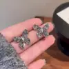 Brincos de Borboleta de Cristal Tridimensional Outono e Inverno TikTok Explosions Argola de Prata Moda Simples Design de Luxo Leve Brincos para Mulheres