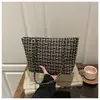 Bolso de Hombro de Cadena Elegante y Sencillo con Tacto Texturizado, Nuevo Bolso Tote de Lana a Cuadros 2026 de Moda para Debajo del Brazo