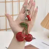 Pendente de Carro Simples de Cereja Transfronteiriço Veludo Coreano Strass Chaveiro Anti-Perda Pingente de Bolsa Acessórios Atacado
