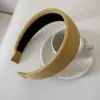 Diadema Coreana de Esponja Ancha para Principios de Primavera, Elegante y Versátil, Suave y de Alta Gama, Color Sólido, Hace que la Cara Parezca Más Pequeña, Accesorio para el Cabello